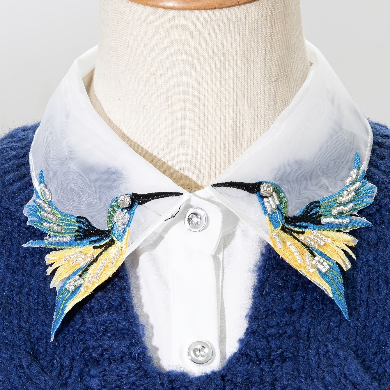 Elegant Crane Wing Detachable Collar - Fashionable Half-Shirt Style,